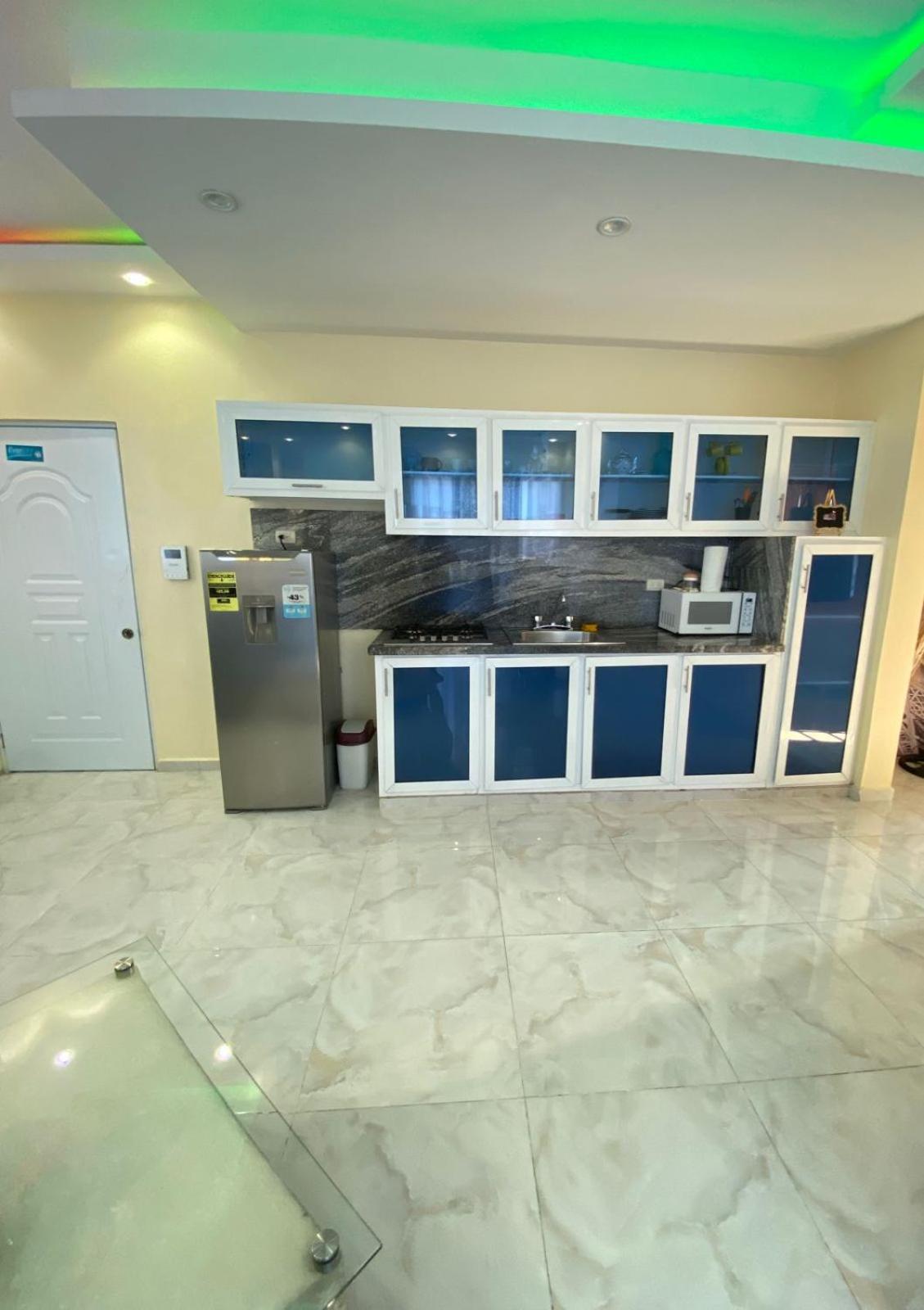Cozy Apartment Rm 圣地亚哥洛斯卡巴 外观 照片